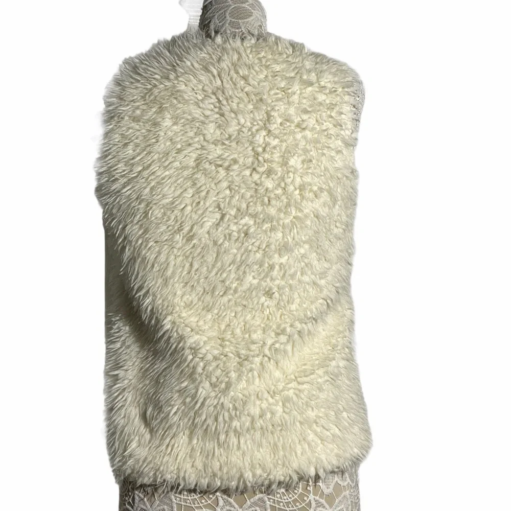 Justice Faux Fur Christmas Vest Front Hook Closure 12/14